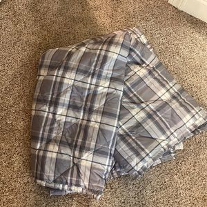Eddie Bauer throw blanket
